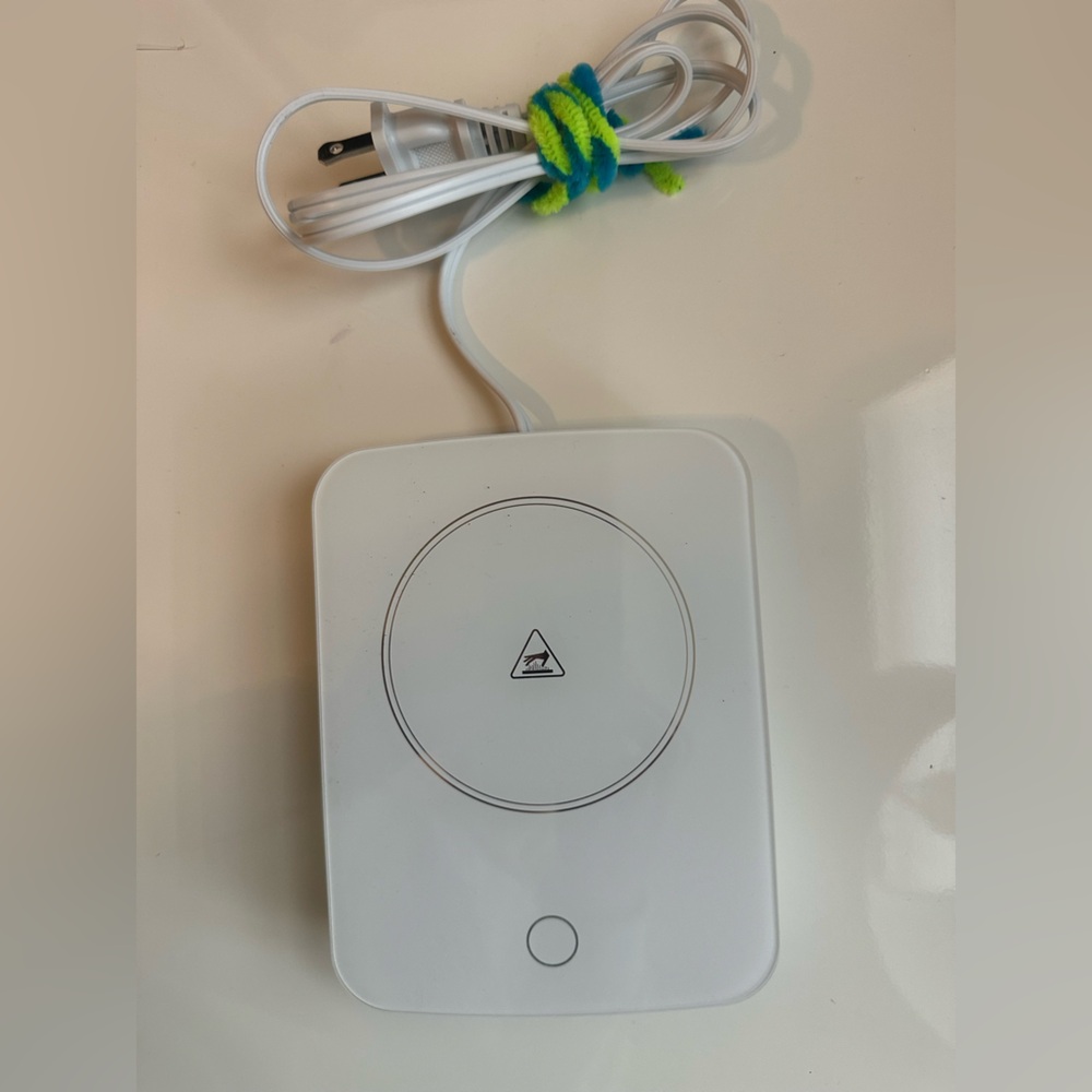White mug warmer with auto shut off - Picture 1 of 3